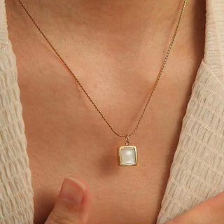 ENERGY SQUARE NECKLACE GOLD