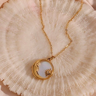 CYNTHIA NECKLACE GOLD