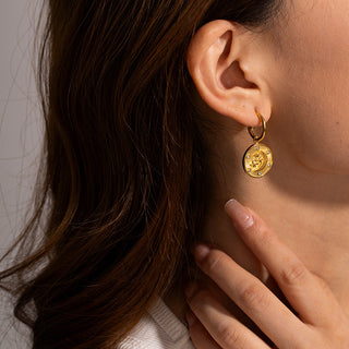 STARS MEDALLION OHRRINGE GOLD