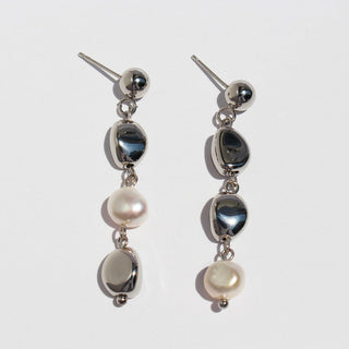 SUE PEARL EARRINGS